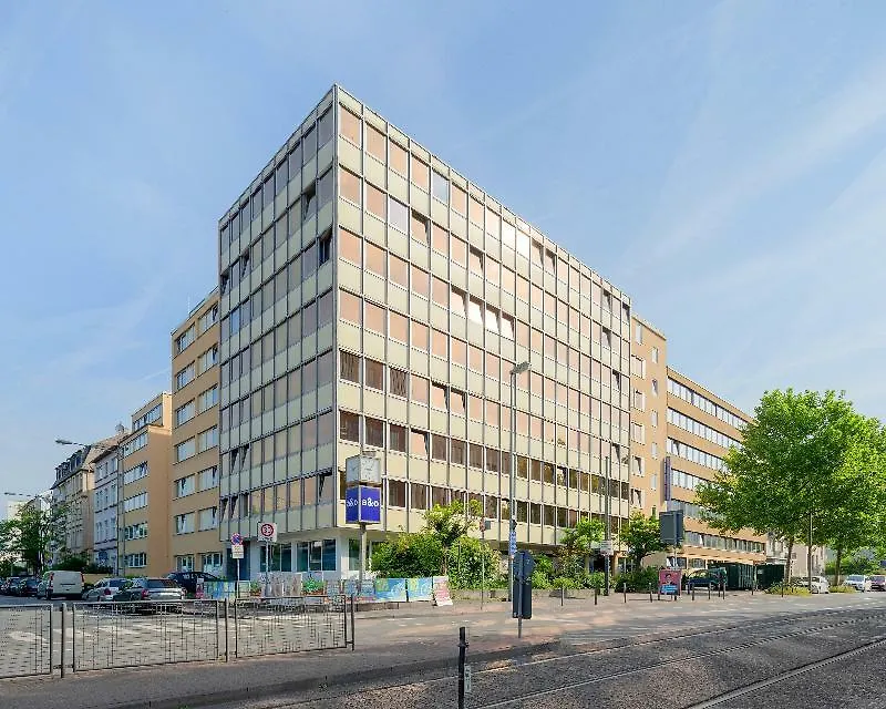 ** Hotel A&O Frankfurt Galluswarte Frankfurt am Main Germany